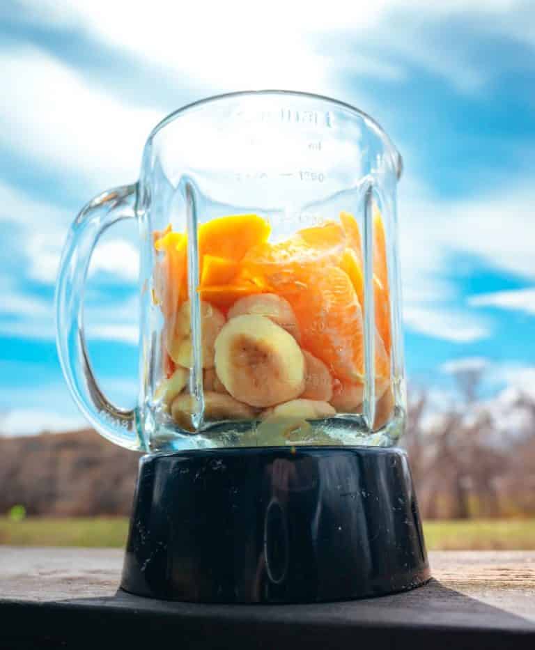 come-si-preparano-i-centrifugati-di-frutta-e-verdura