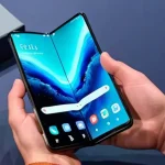 galaxy_x_arrives_new_foldable_smartphone_offers_surprising_three_screens-0