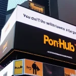 pornhub_billboard_installed_in_times_square_was_removed_after_being_displayed_certain_length_of_time-0