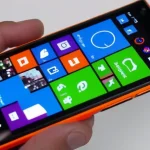 video_review_nokia_lumia_930_famous_finnish_flagship_phone_competes_major_manufacturers_mobile_phone_industry-0